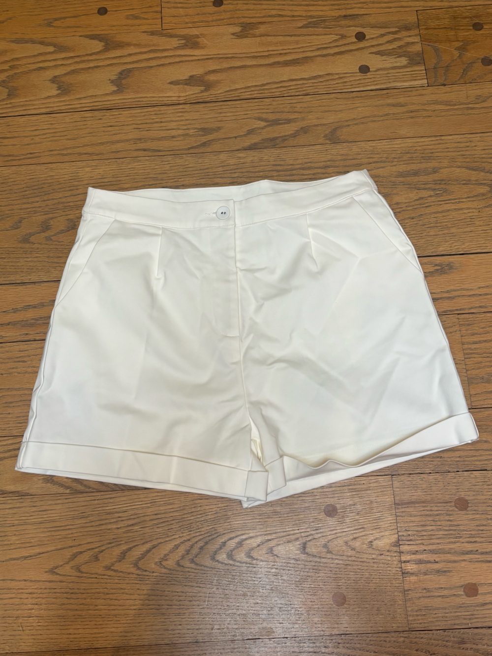 Hilary Macmillan BNWT White High-Waist Shorts 12